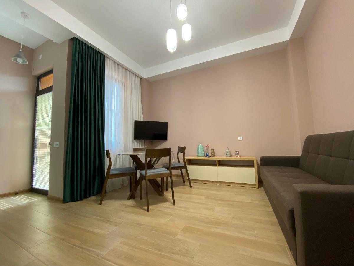 Lovely And Cozy Apartment! Kutaisi Luaran gambar