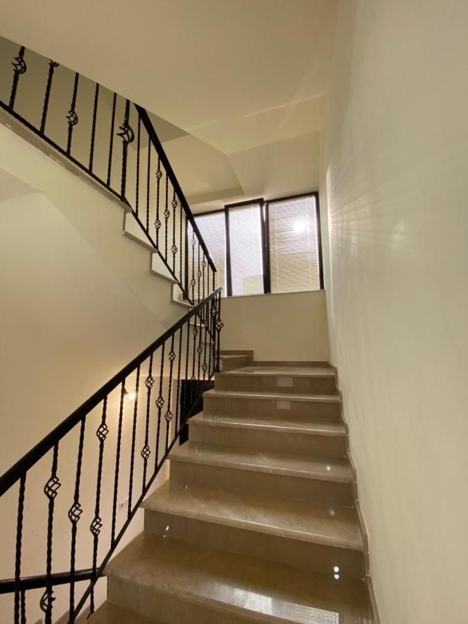 Lovely And Cozy Apartment! Kutaisi Luaran gambar